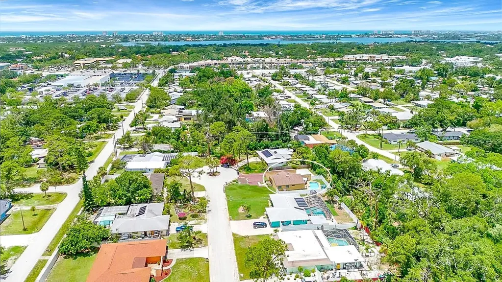 2315 Riverwood Pines Drive Sarasota FL 34231