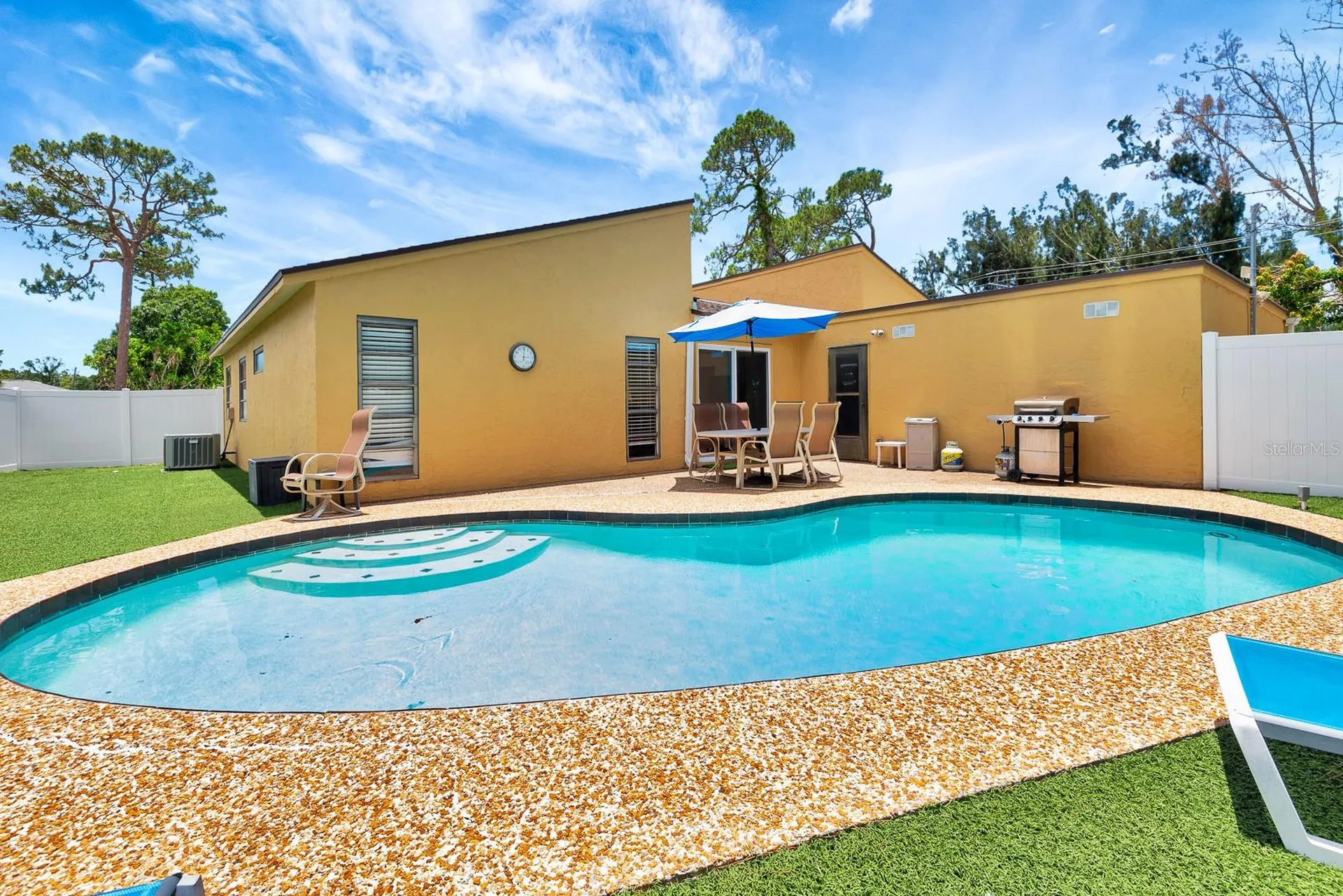 2315 Riverwood Pines Drive Sarasota FL 34231