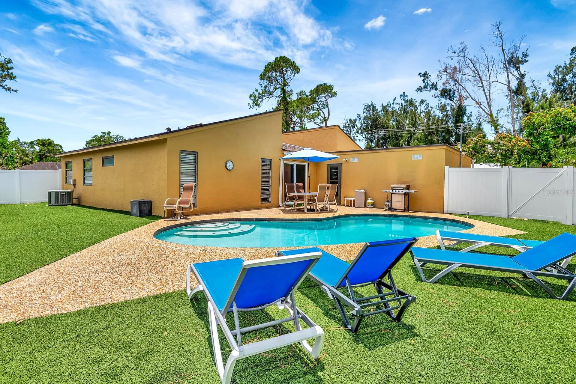 2315 Riverwood Pines Drive Sarasota FL 34231