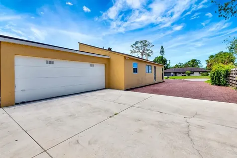 2315 Riverwood Pines Drive Sarasota FL 34231