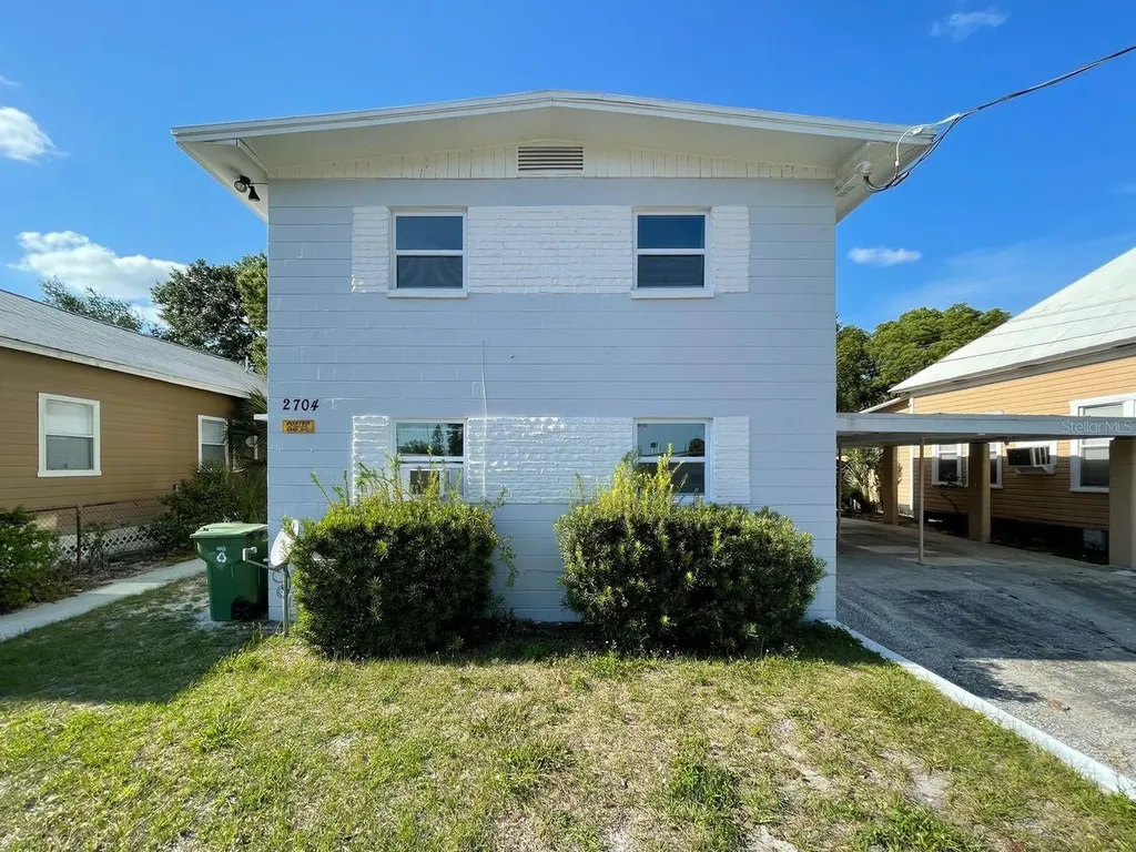 2704 E Columbus Drive Tampa FL 33605