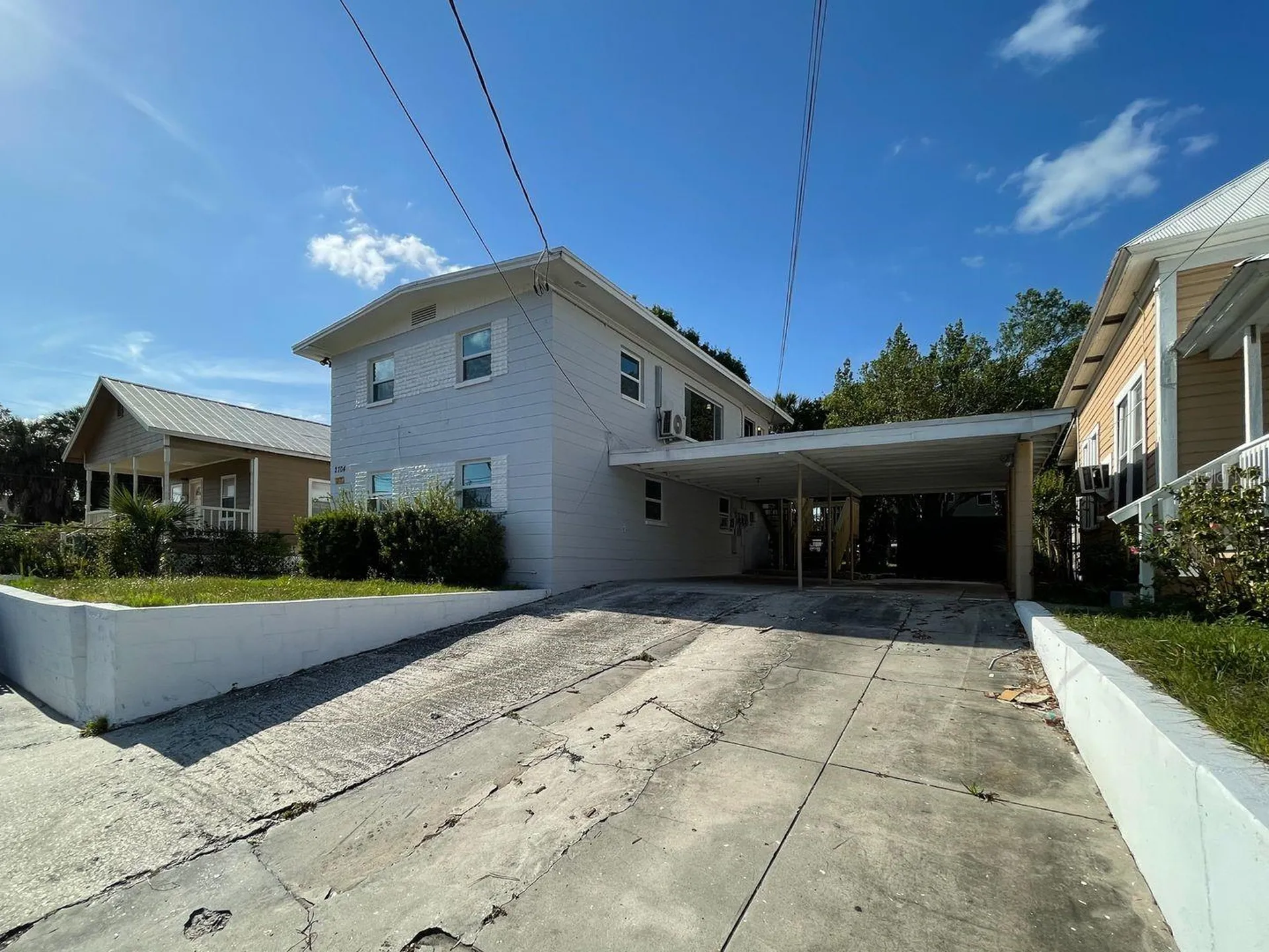 2704 E Columbus Drive Tampa FL 33605
