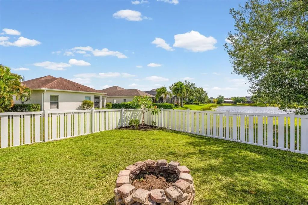 4946 Newport News Circle Bradenton FL 34211