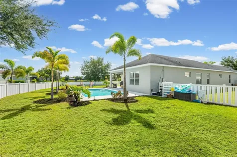 4946 Newport News Circle Bradenton FL 34211