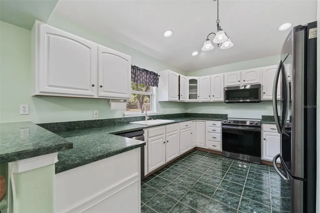 25335 Mardon Circle Paisley FL 32767