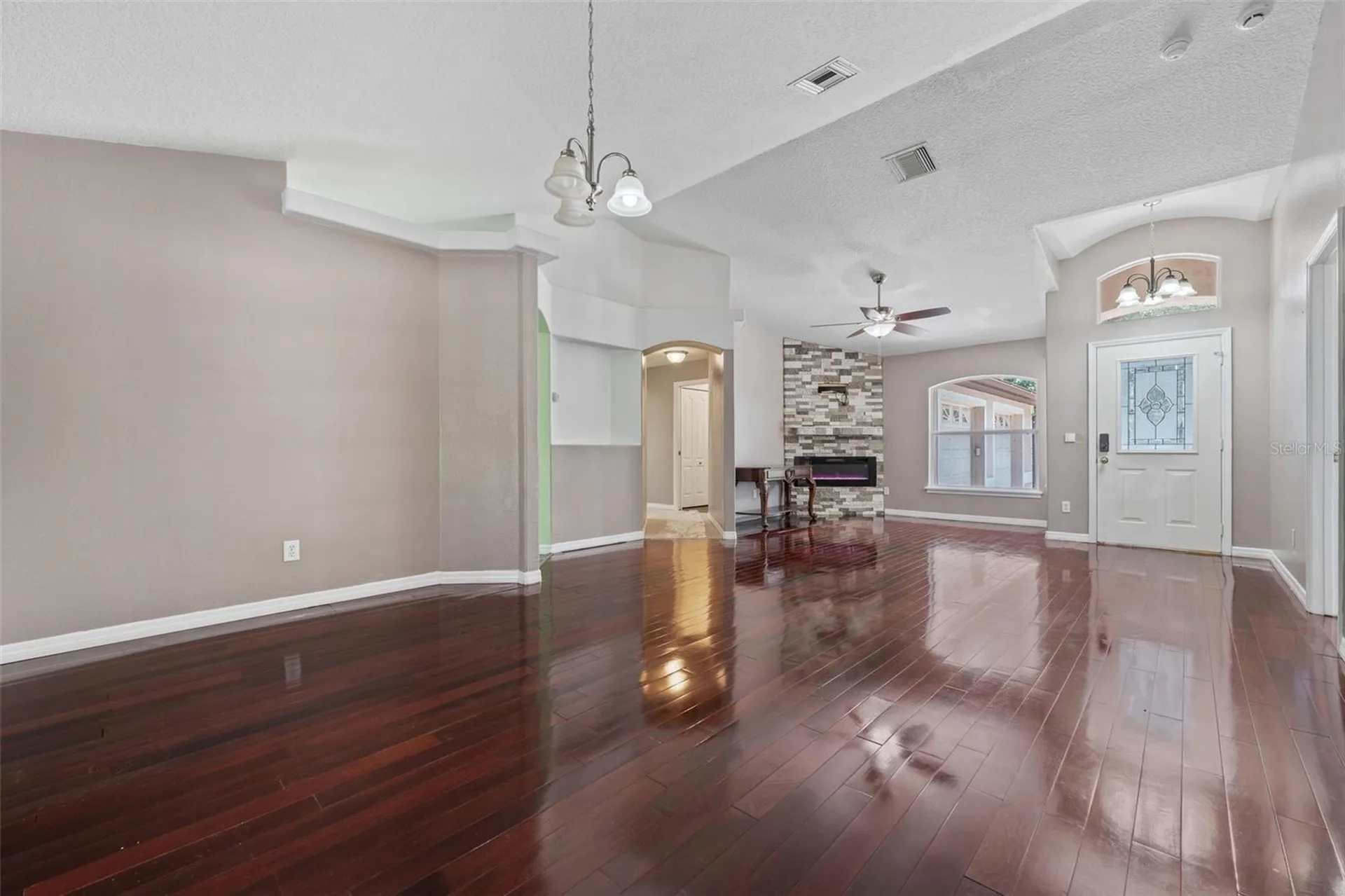 25335 Mardon Circle Paisley FL 32767