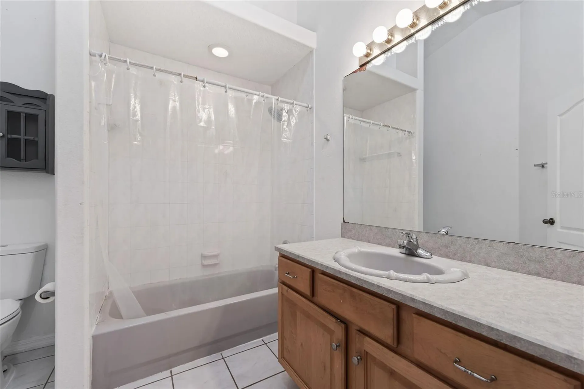 25335 Mardon Circle Paisley FL 32767