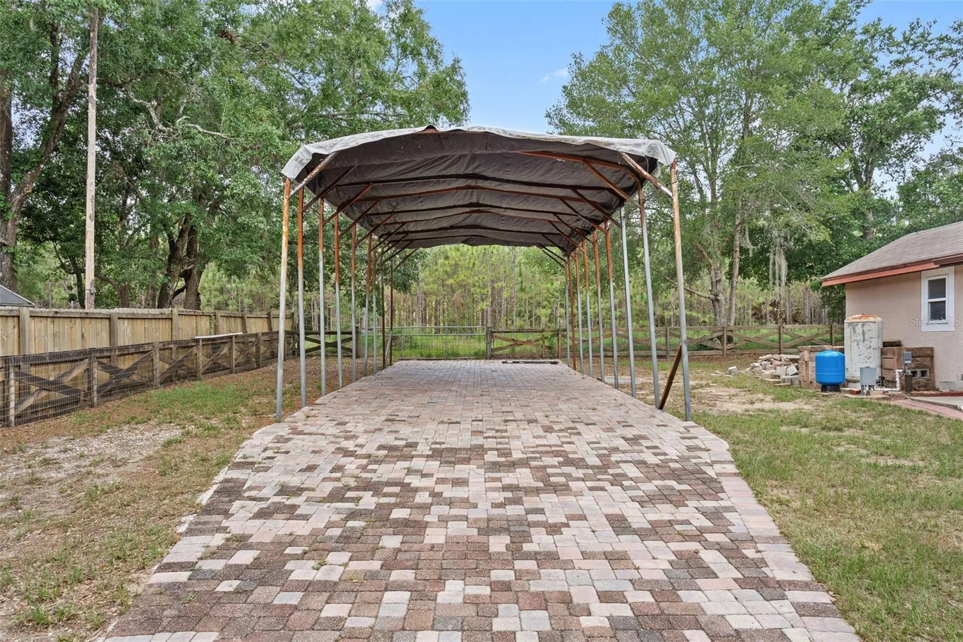 25335 Mardon Circle Paisley FL 32767