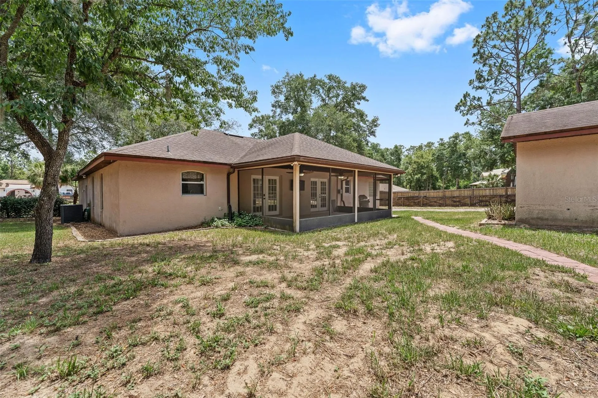 25335 Mardon Circle Paisley FL 32767