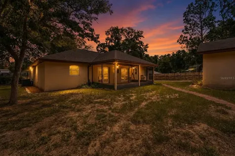 25335 Mardon Circle Paisley FL 32767