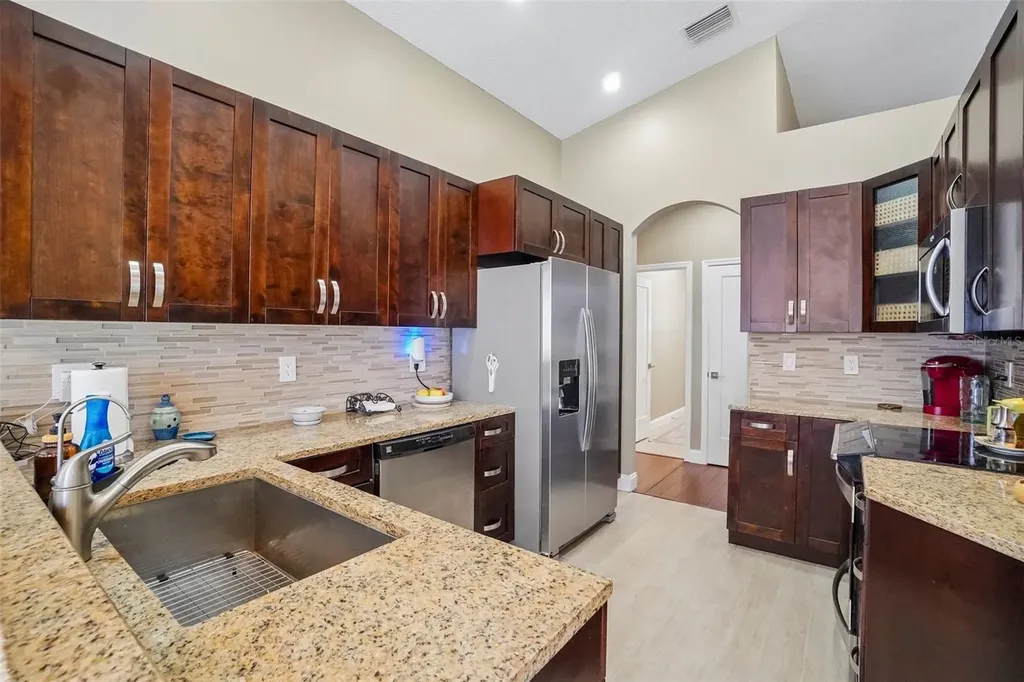 1817 Wood Bend Street Tarpon Springs FL 34689