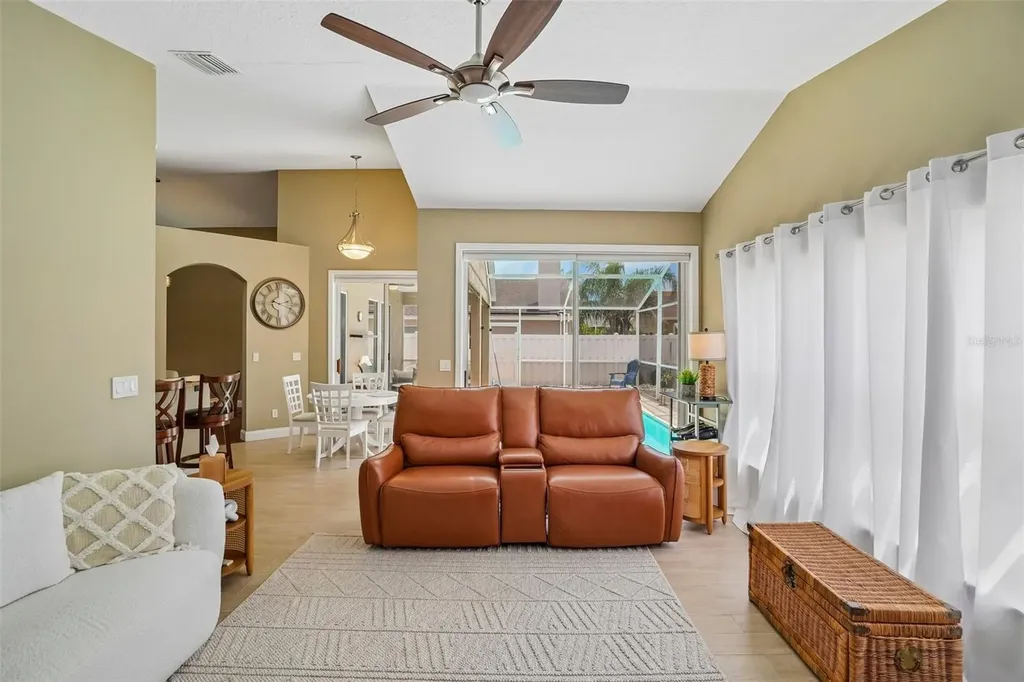 1817 Wood Bend Street Tarpon Springs FL 34689