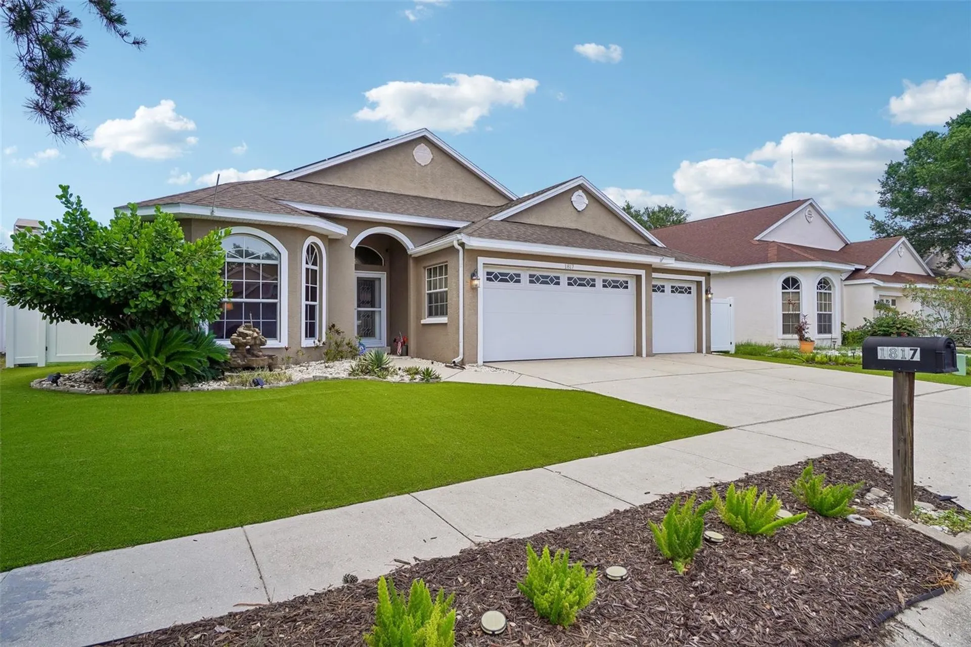 1817 Wood Bend Street Tarpon Springs FL 34689