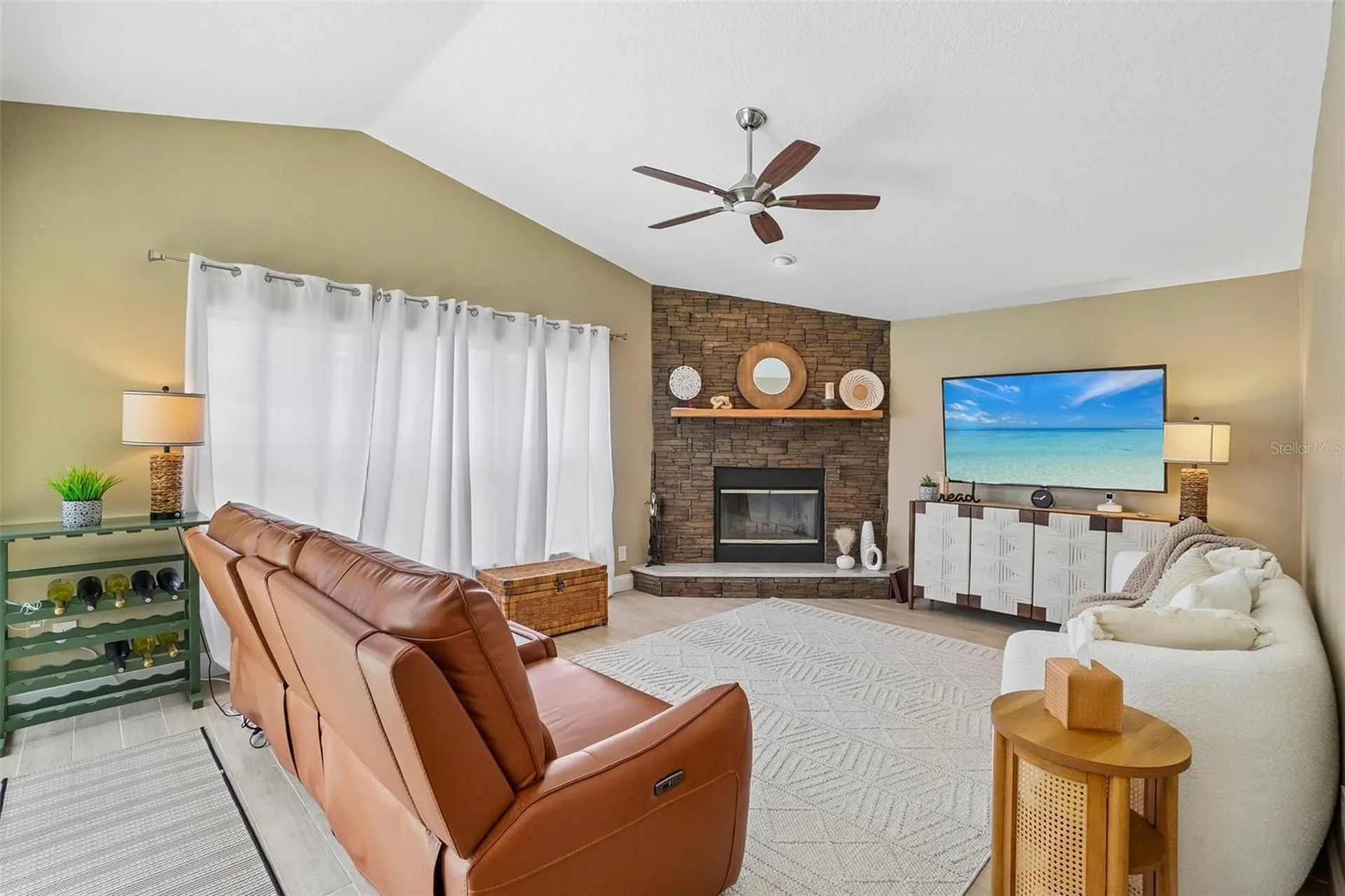 1817 Wood Bend Street Tarpon Springs FL 34689