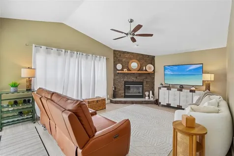1817 Wood Bend Street Tarpon Springs FL 34689