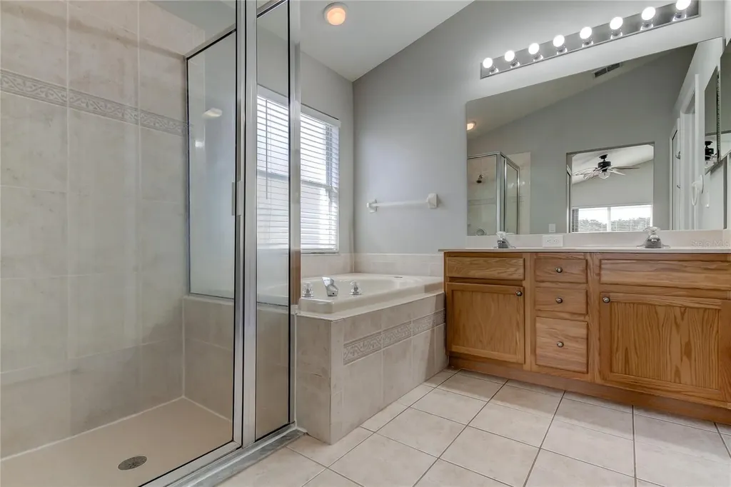 18829 Maisons Drive Lutz FL 33558