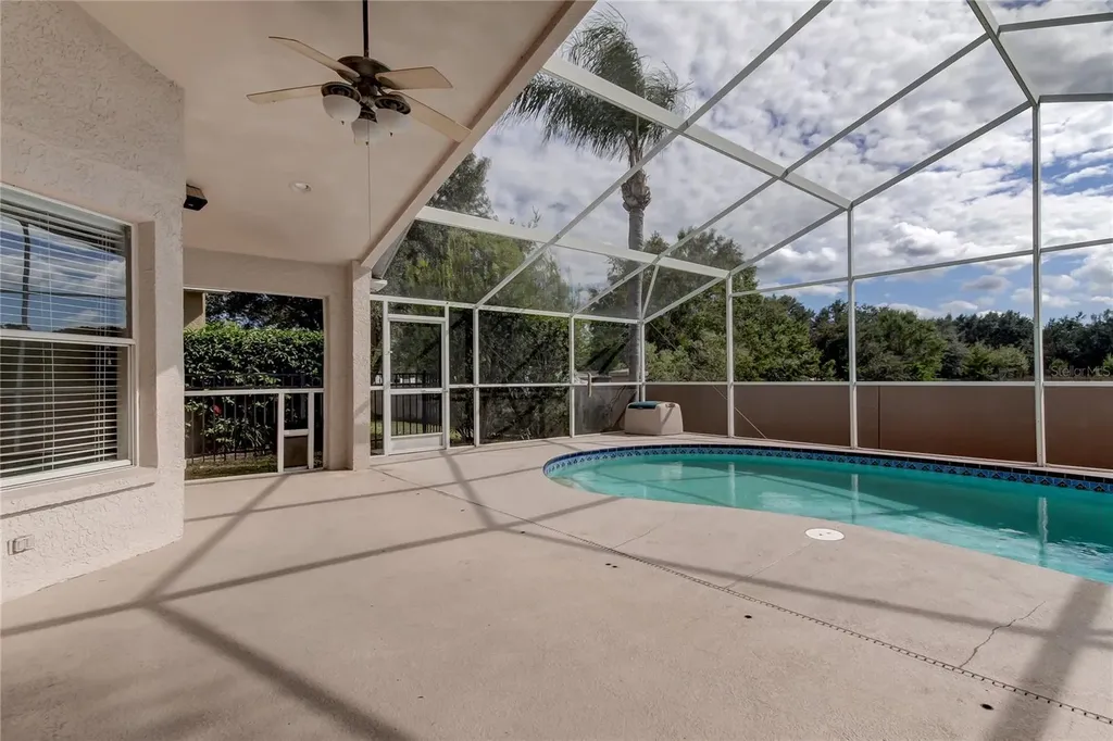 18829 Maisons Drive Lutz FL 33558