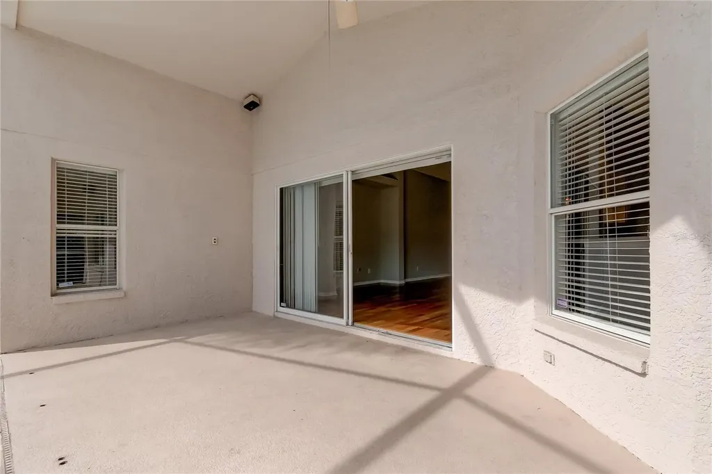 18829 Maisons Drive Lutz FL 33558