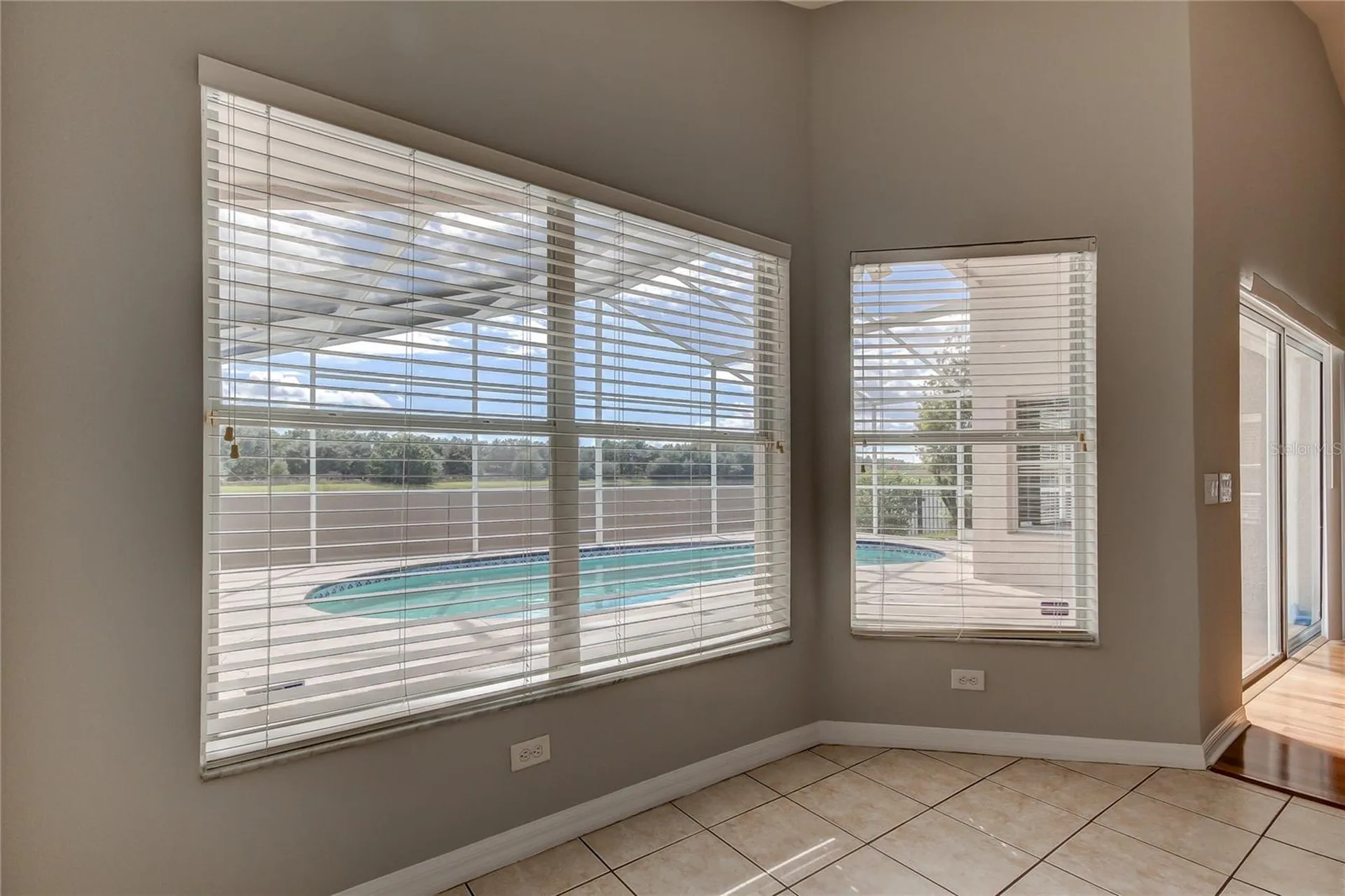 18829 Maisons Drive Lutz FL 33558