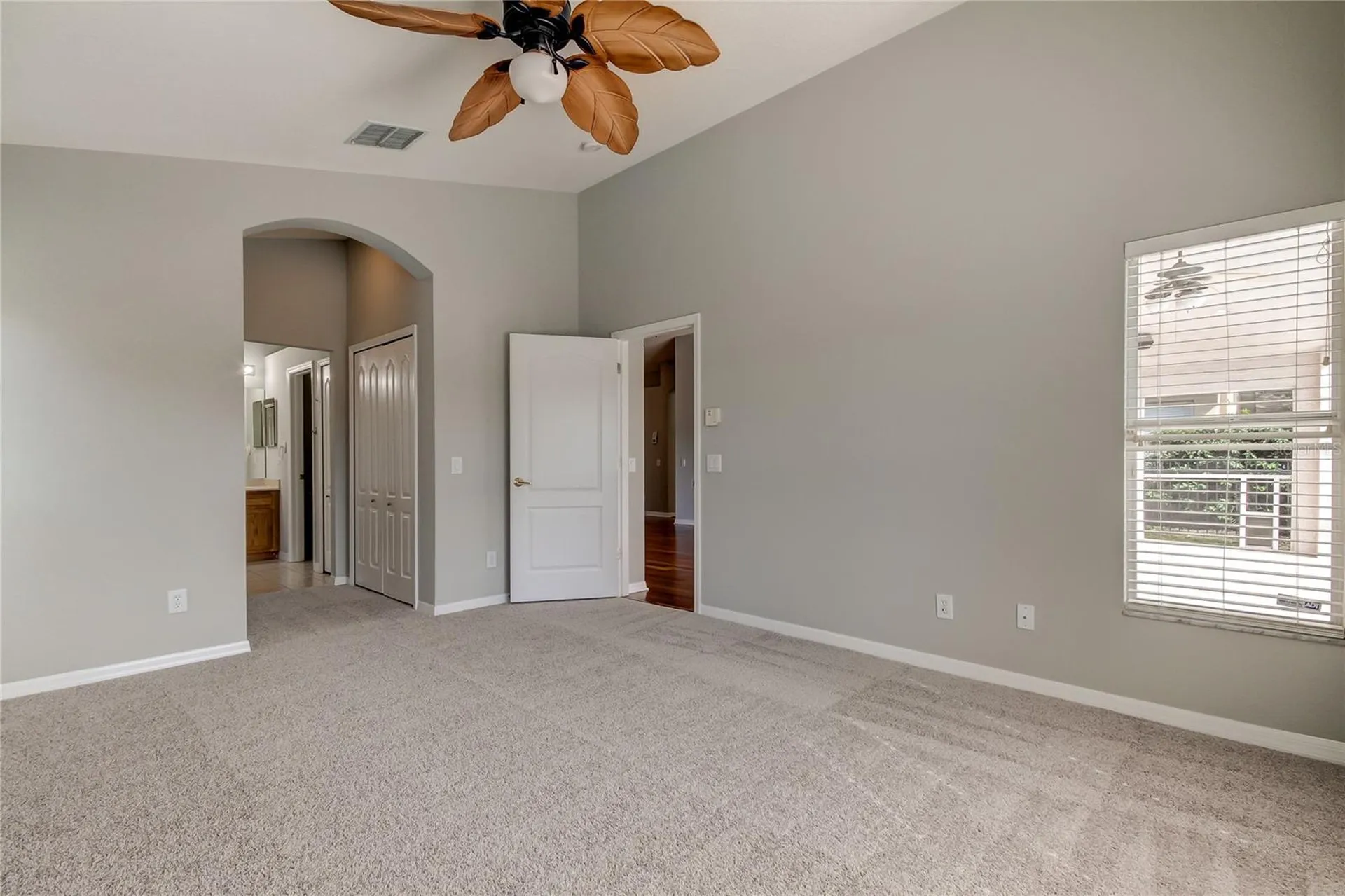18829 Maisons Drive Lutz FL 33558