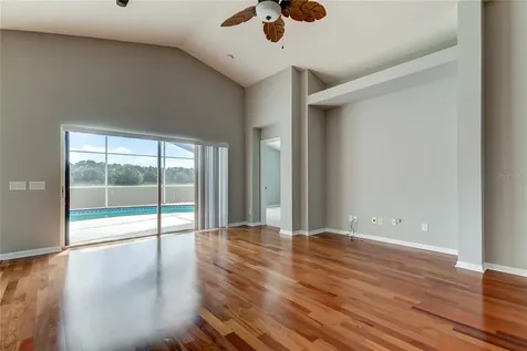 18829 Maisons Drive Lutz FL 33558