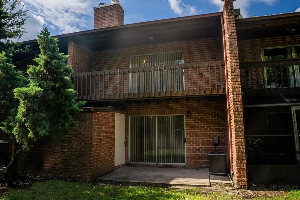 2323 Huntington Green Court Orlando FL 32839