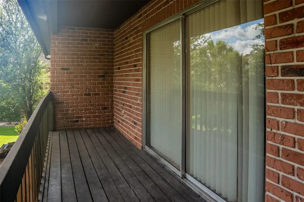 2323 Huntington Green Court Orlando FL 32839