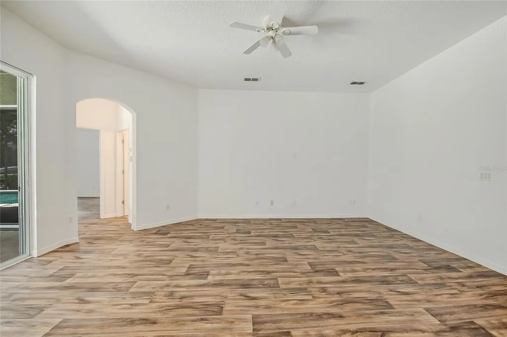 7407 Devereaux Street Reunion FL 34747