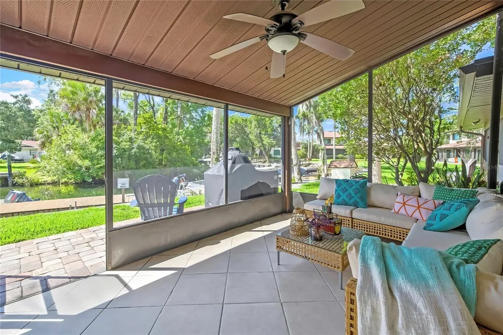 1637 SE Paradise Circle Crystal River FL 34429