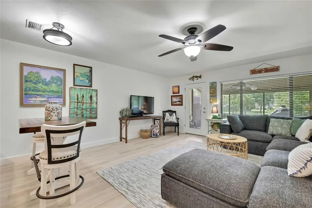 1637 SE Paradise Circle Crystal River FL 34429