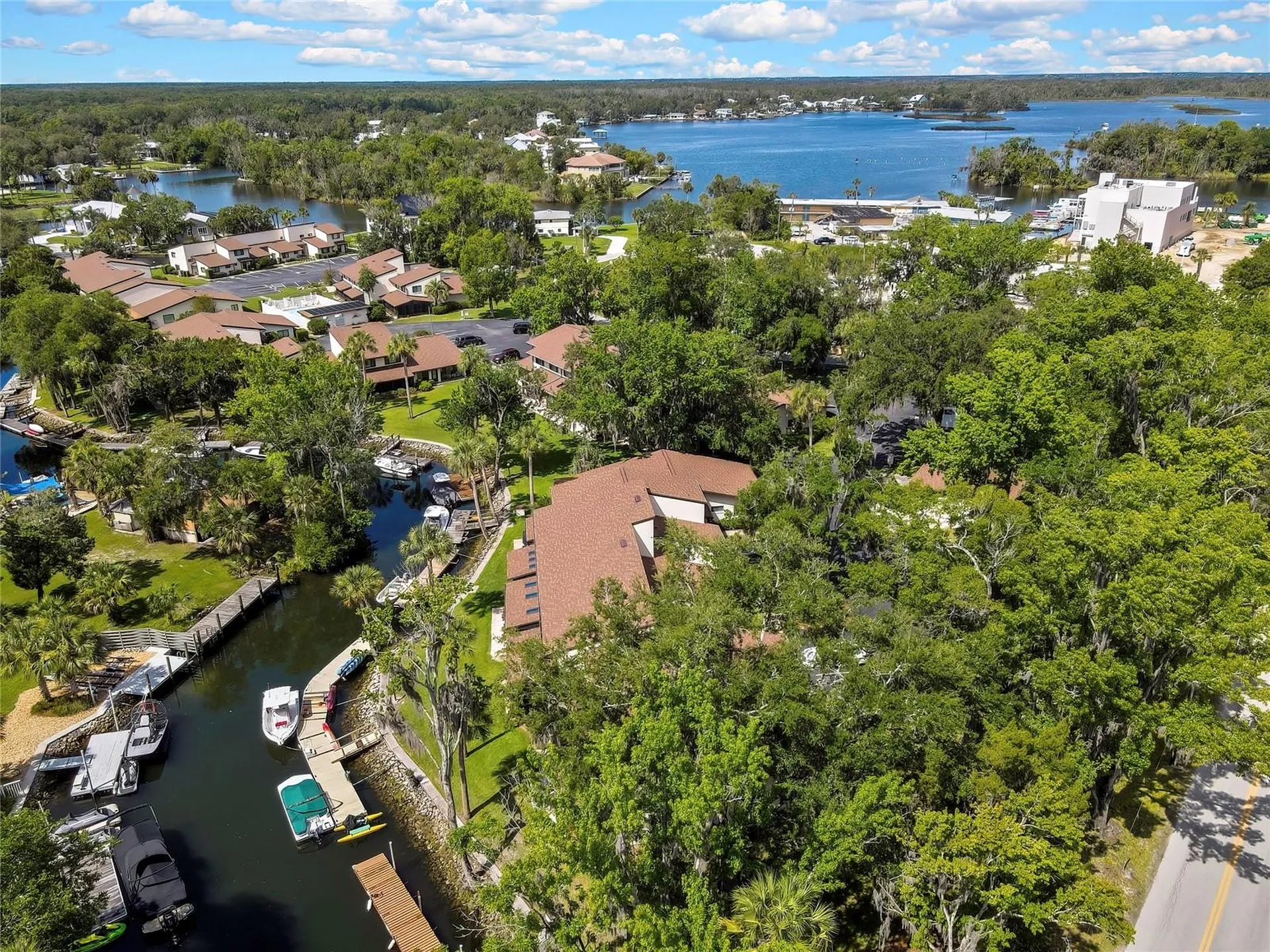 1637 SE Paradise Circle Crystal River FL 34429