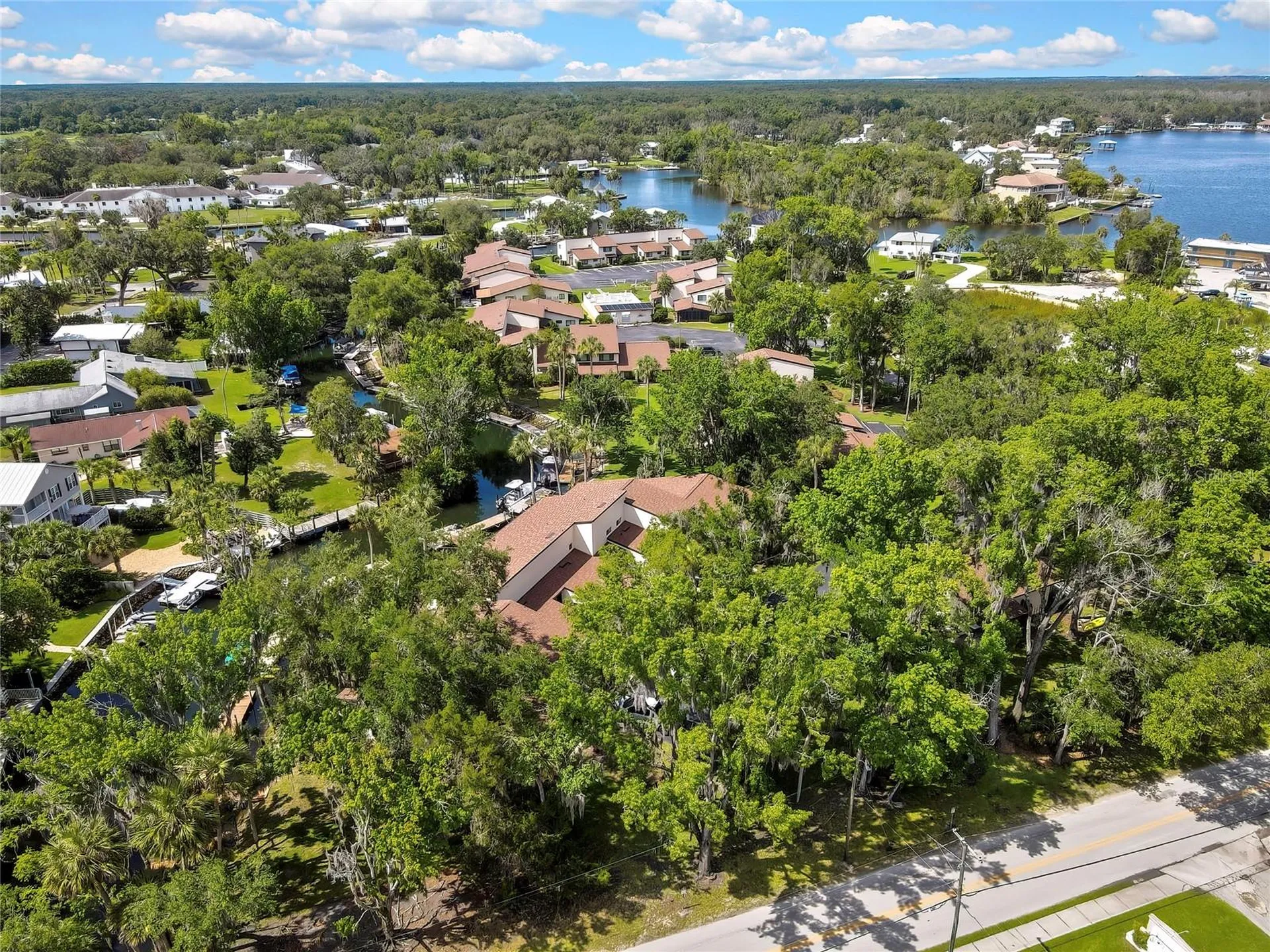 1637 SE Paradise Circle Crystal River FL 34429