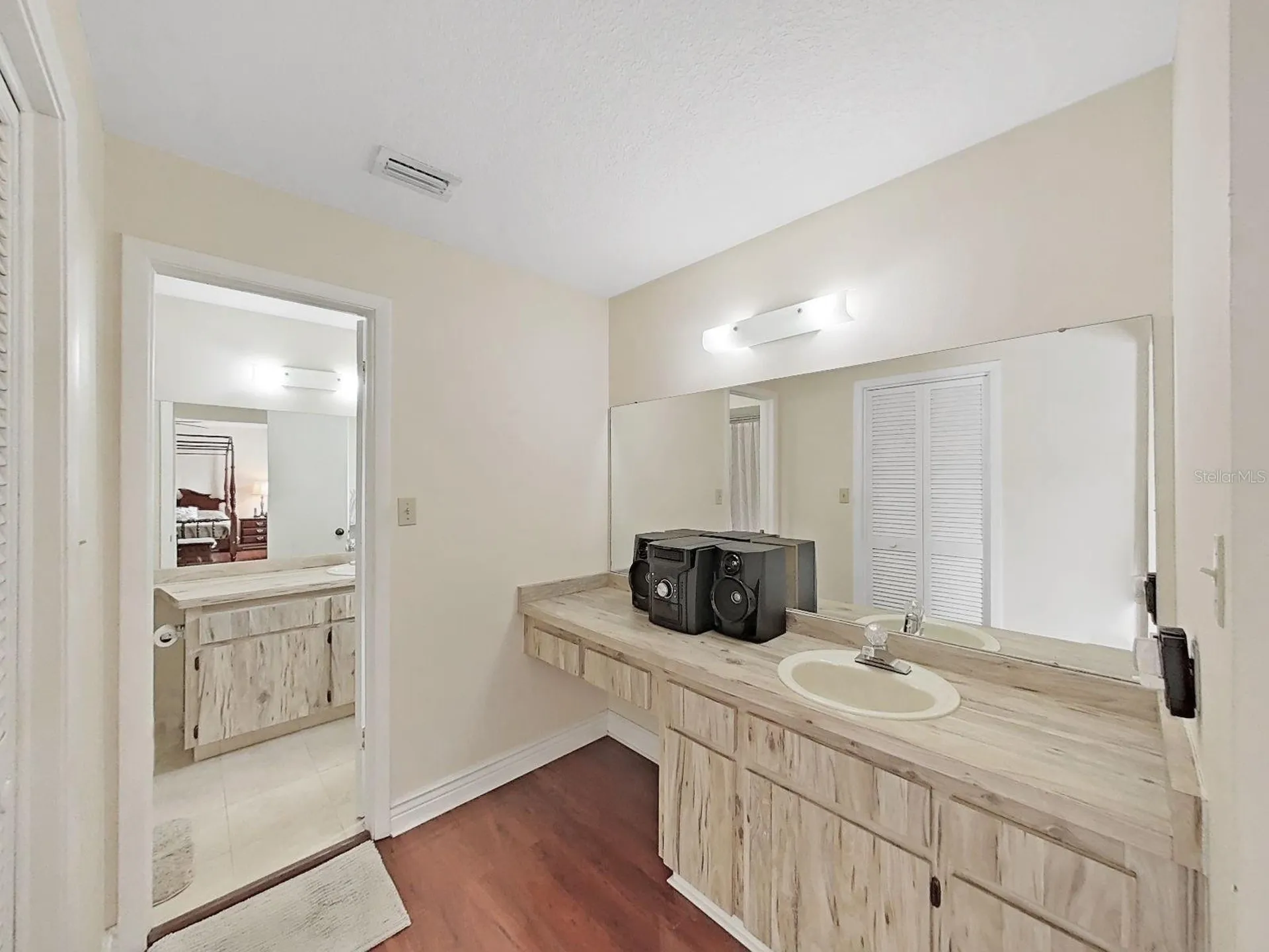 1367 Corner Oaks Drive Brandon FL 33510
