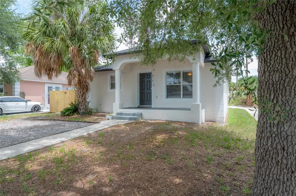2701 1/2 W Arch Street Tampa FL 33607