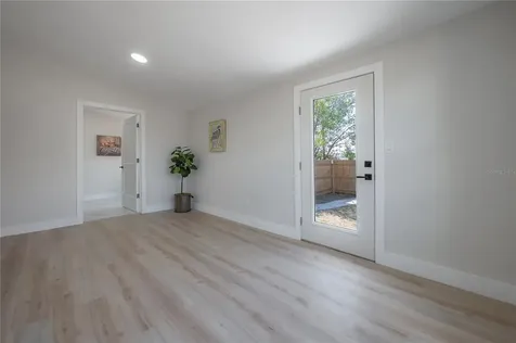 2702 W Palmetto Street Tampa FL 33607