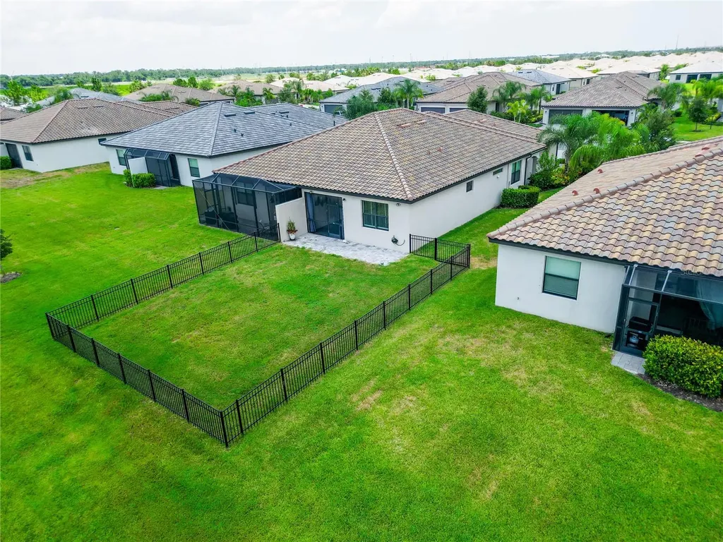 5323 White Sand Cove Bradenton FL 34211