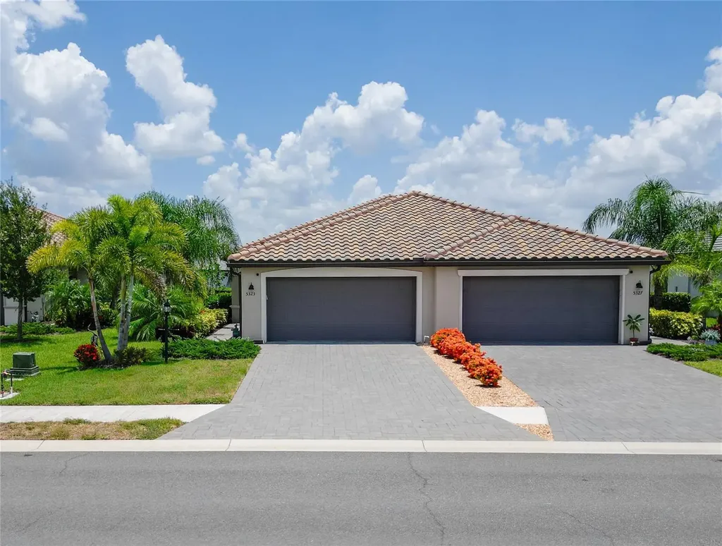 5323 White Sand Cove Bradenton FL 34211