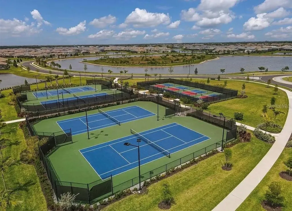 5323 White Sand Cove Bradenton FL 34211