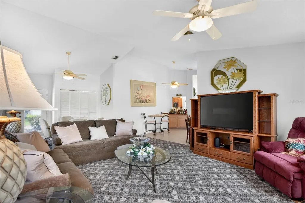 6068 Swallow Drive Lakeland FL 33809