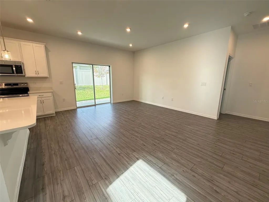 405 Eventide Avenue Mascotte FL 34753