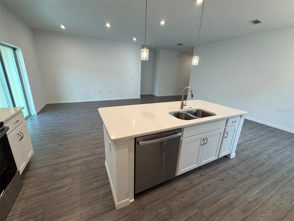 405 Eventide Avenue Mascotte FL 34753