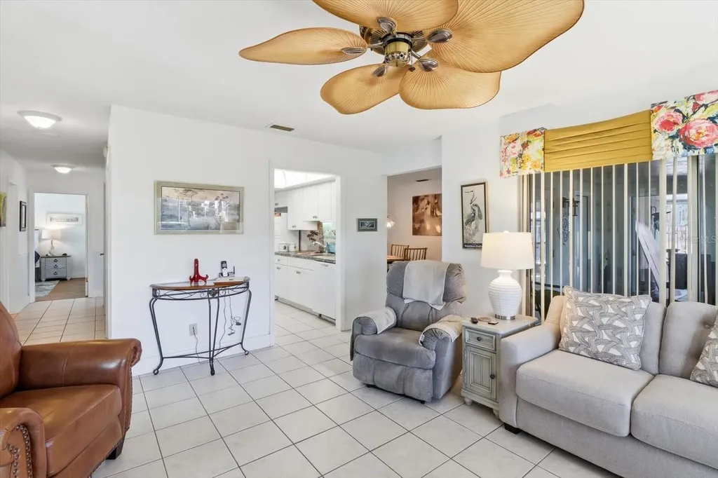 1840 NW 18th Street Crystal River FL 34428