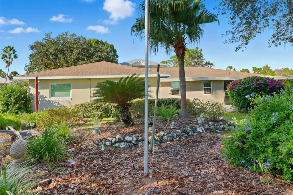 1840 NW 18th Street Crystal River FL 34428