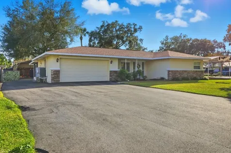 1840 NW 18th Street Crystal River FL 34428