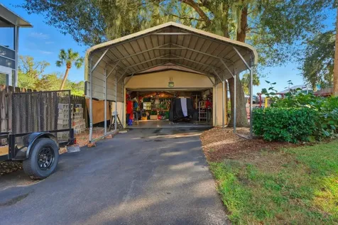 1840 NW 18th Street Crystal River FL 34428