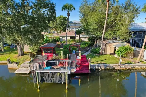 1840 NW 18th Street Crystal River FL 34428