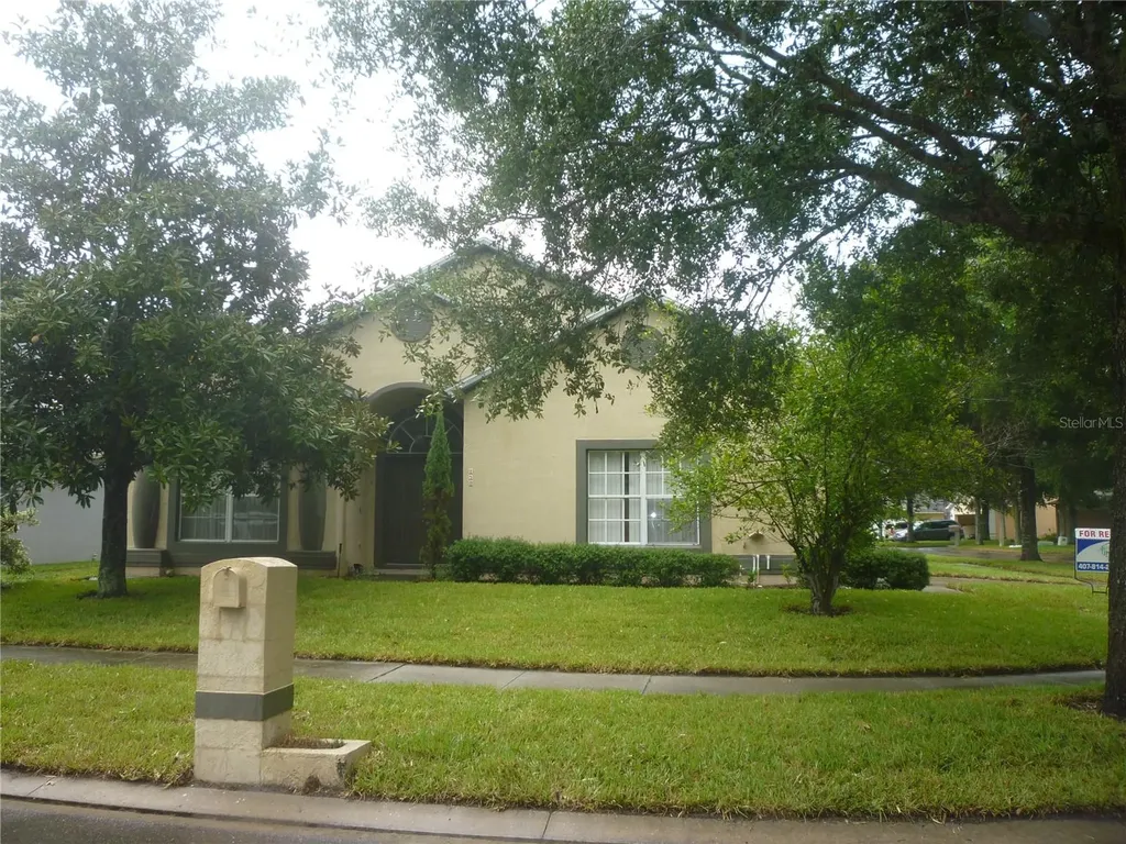 150 Knights Hollow Drive Apopka FL 32712