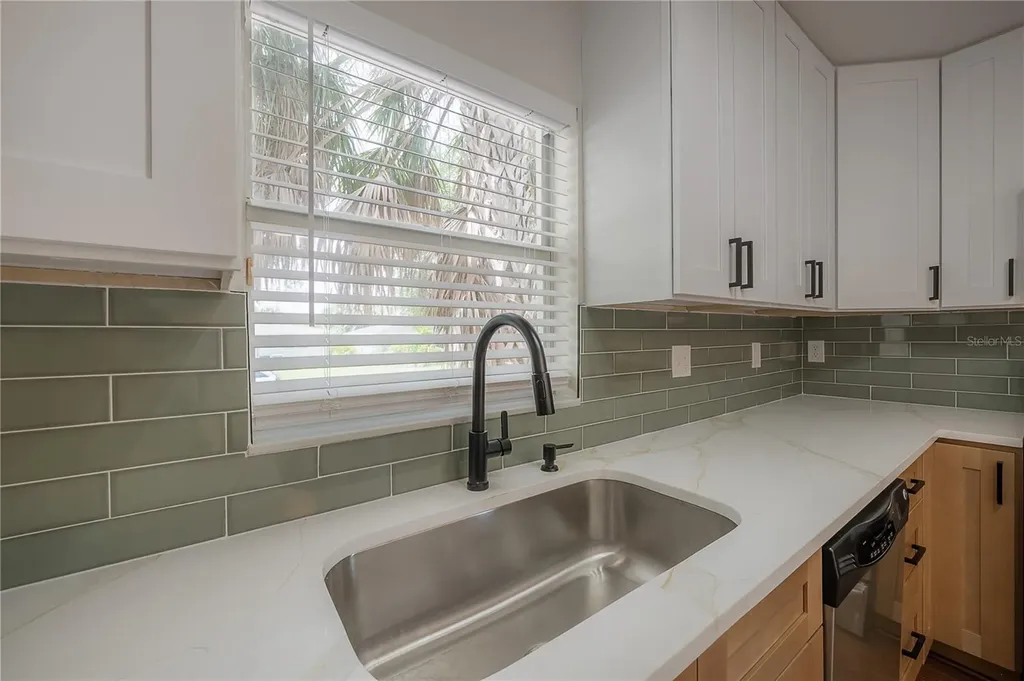 2701 W Arch Street Tampa FL 33607