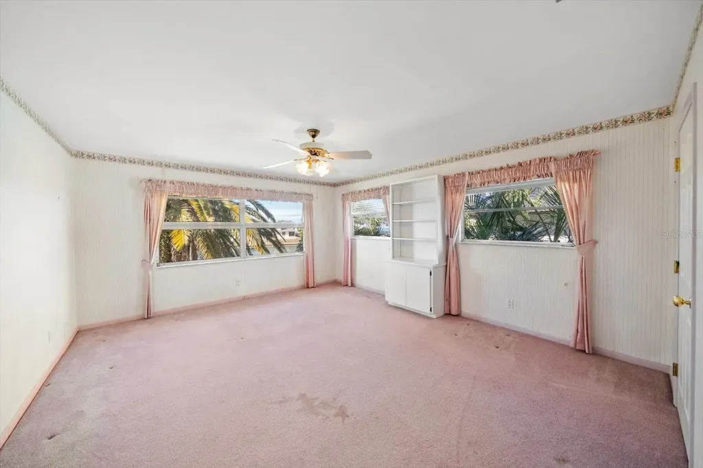 878 Harbor Island Clearwater Beach FL 33767