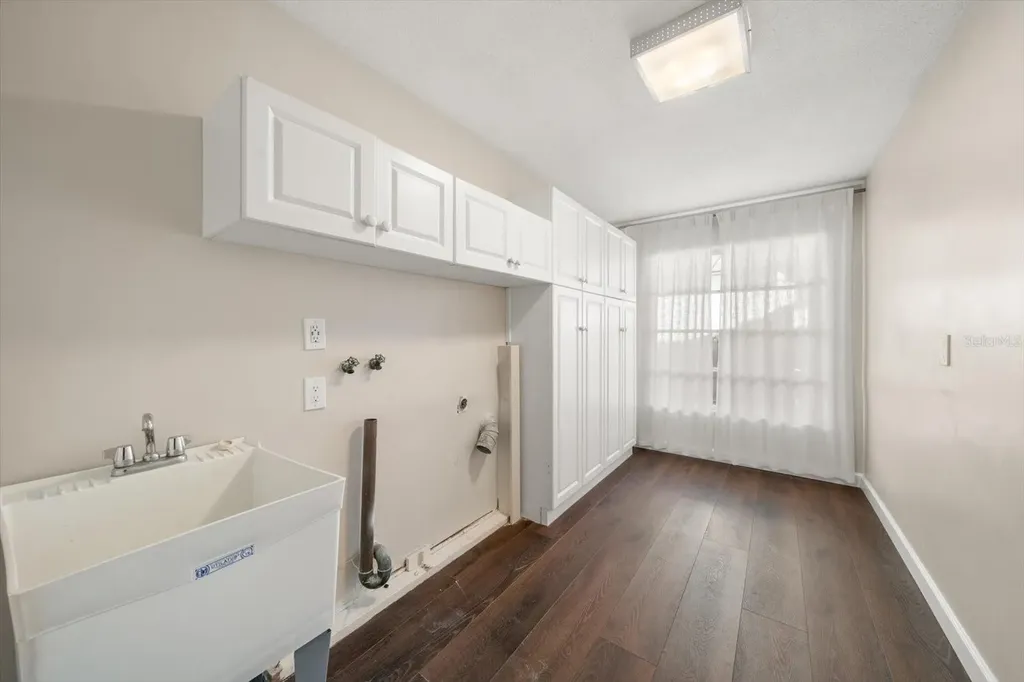 878 Harbor Island Clearwater Beach FL 33767